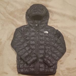 Toddler 4t North Face Thermoball Hoodie coat jacket